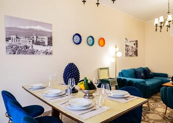 Achilles Apartment *